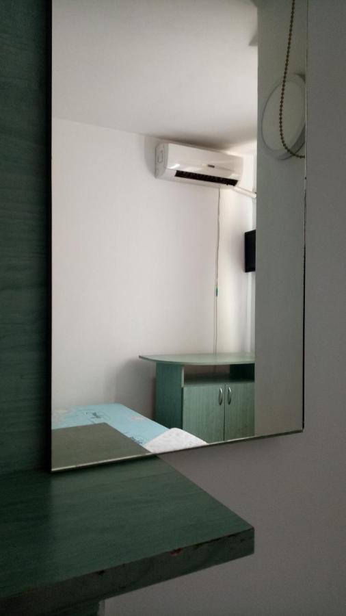 Auberge de jeunesse La Conu Iancu à Drobeta Turnu Severin Extérieur photo